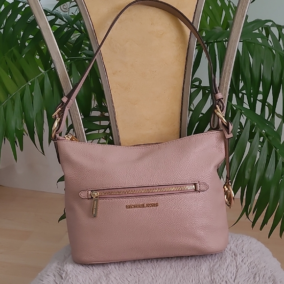 Michael Kors Leather Hobo Bag ❤️ - Picture 1 of 12